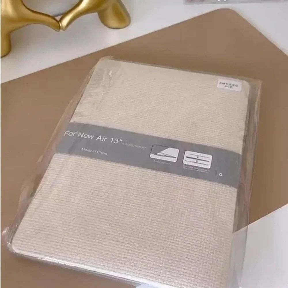 NWT Basket Cream Laptop Sleeve for 13-inch MacBook Air